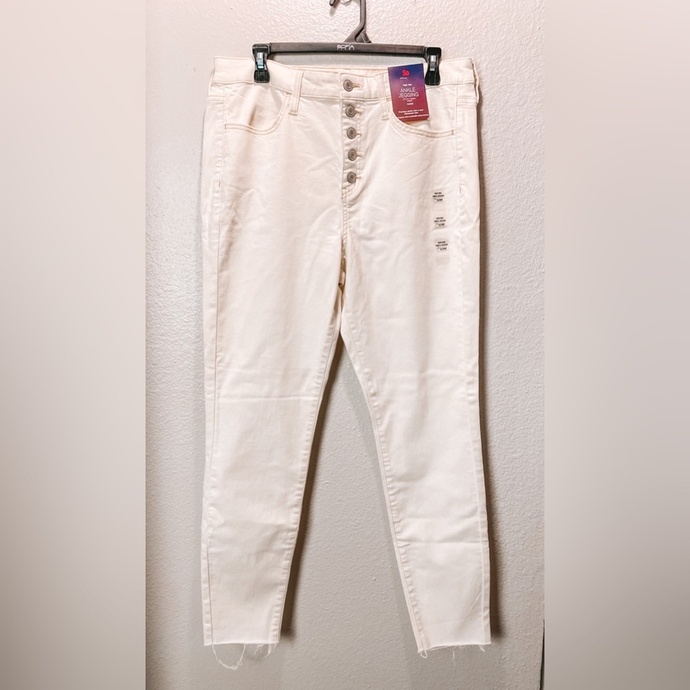So White High Rise ankle Jeans - NEW WITH TAGS